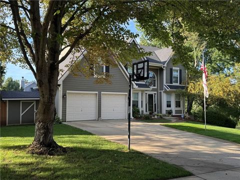 401 W Olive Street, Lansing, KS 66043 - MLS#: 2584241