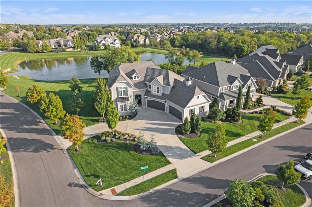 16121 Paradise Street