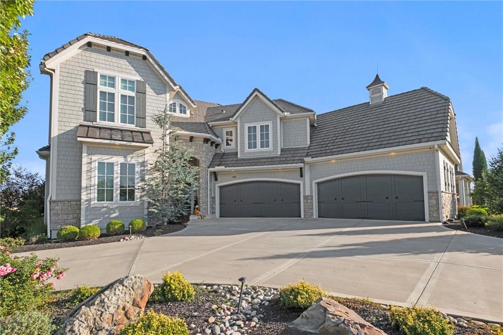 16121 Paradise Street