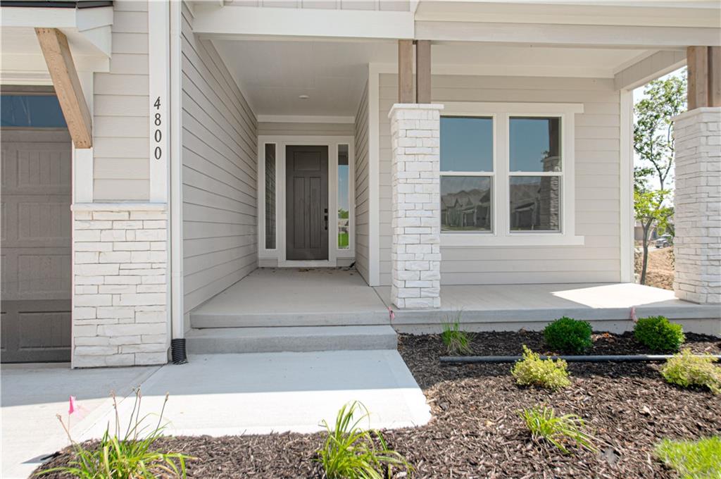 4800 NW Huonker Court
