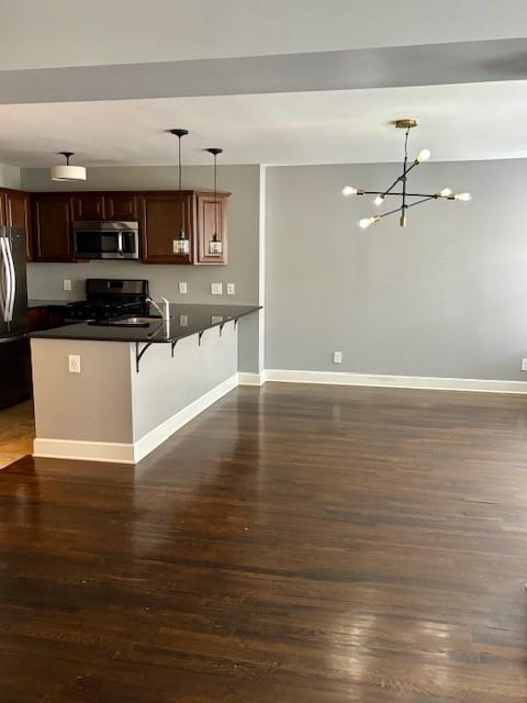 4555 MAIN Street 204