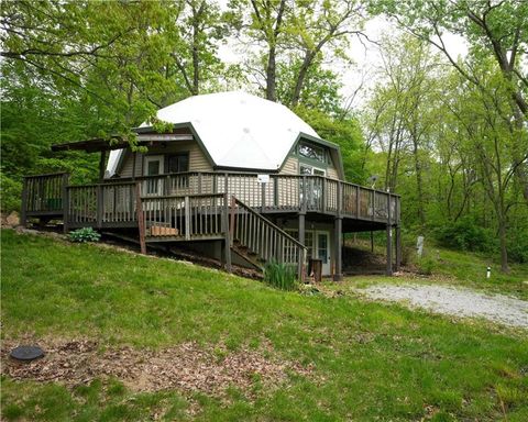Photo of 5538 SE Lakeview Drive, Lathrop, MO 64465 (MLS # 2617831)