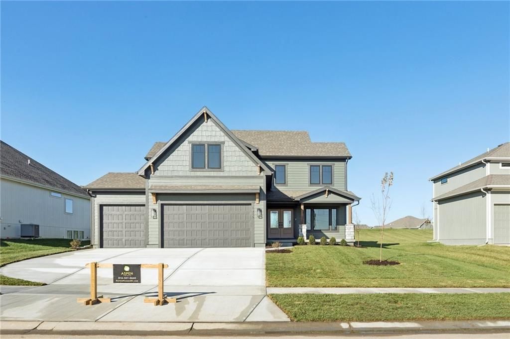 Photo of 1916 Longview Drive, Liberty, MO 64068 (MLS # 2563129)