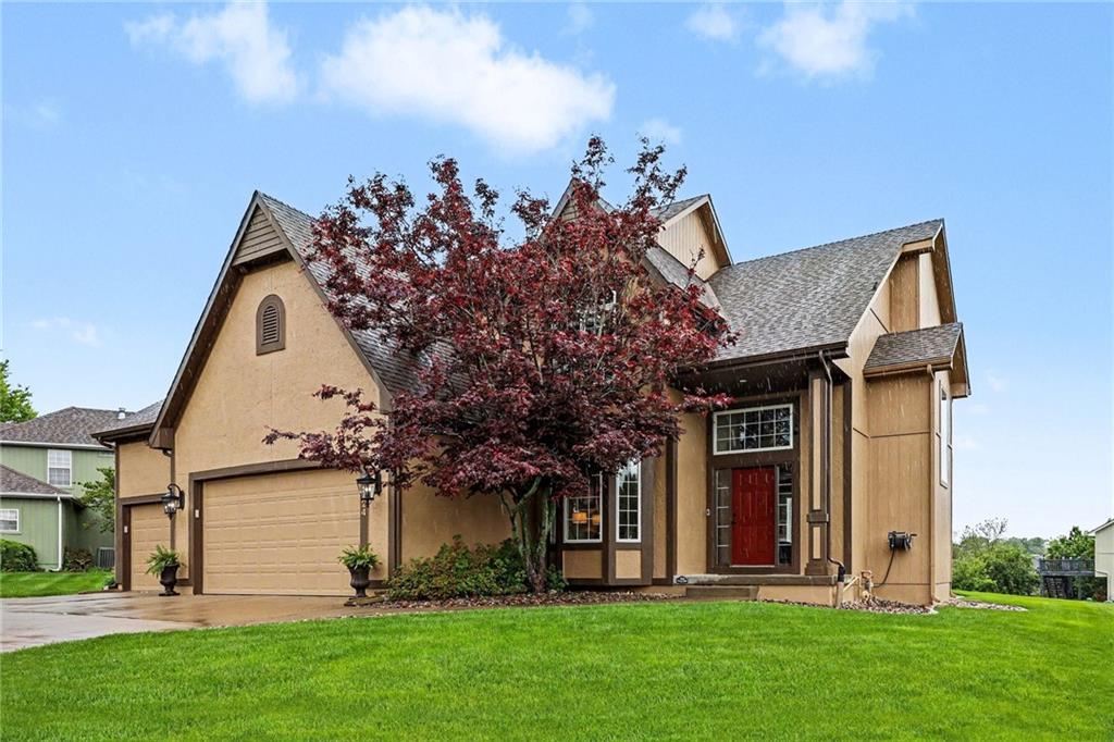 2724 SW Monarch Drive