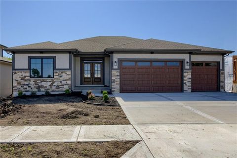 827 Reed Drive Raymore MO 64083