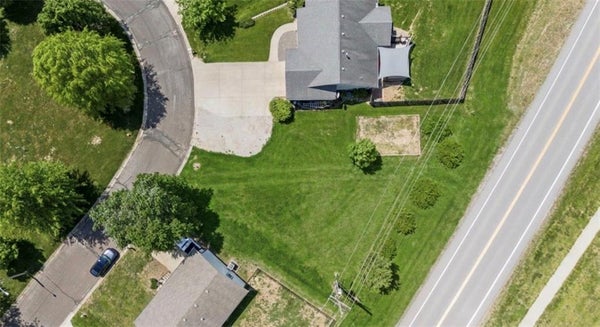 1212 FRANKLIN DR, WESTON, MO 64098 - Image 0c0d8fbab149e89381d8e200bb185ef2/3959162232