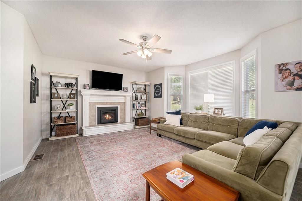 Photo of 1588 Columbine Court, Liberty, MO 64068 (MLS # 2579479)