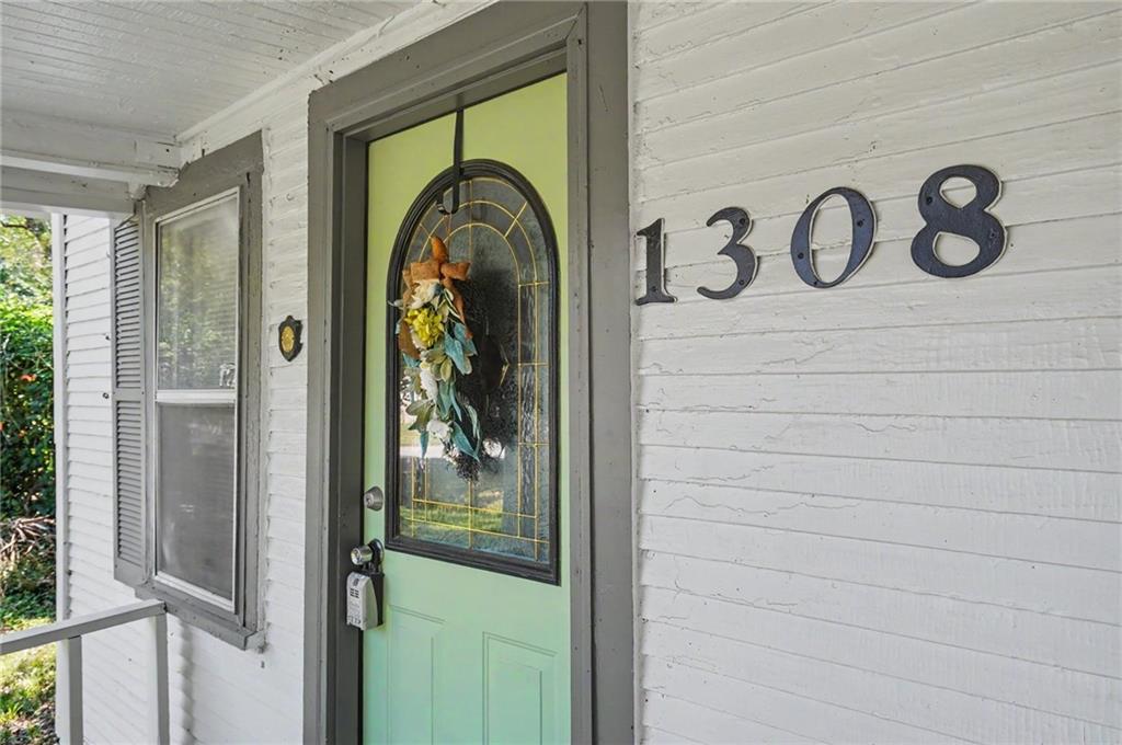 1308 Oak Hill Avenue