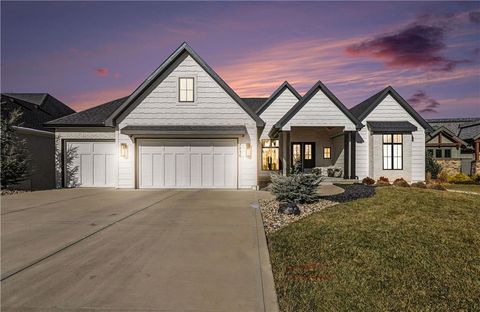 7736 N Donnelly Avenue Kansas City MO 64158