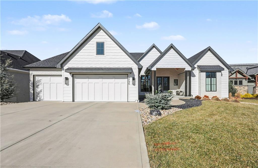 7736 N Donnelly Avenue