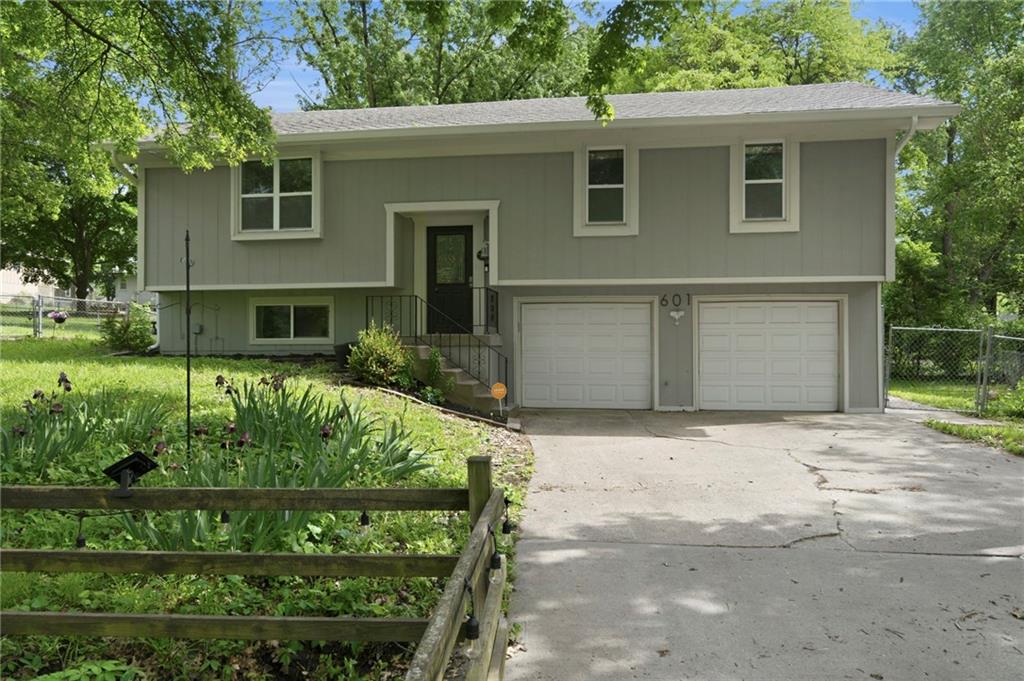 601 NE 115th Terrace