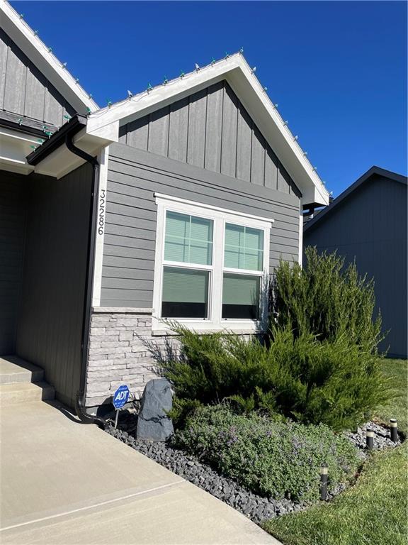 32286 W 165th Street