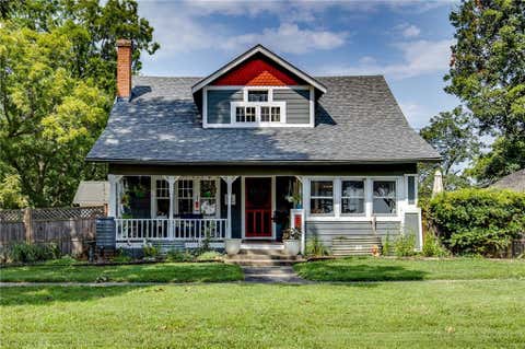 Photo of 819 8th Street, Baldwin City, KS 66006 (MLS # 2636696)