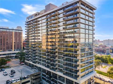 Photo of 600 E Admiral Blvd Boulevard #407, Kansas City, MO 64106 (MLS # 2579035)