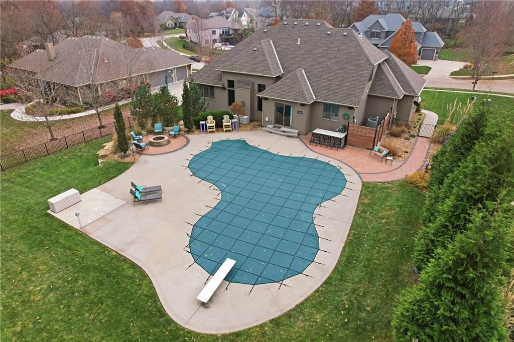 Photo of 11204 NE 113th Terrace, Liberty, MO 64068 (MLS # 2586914)