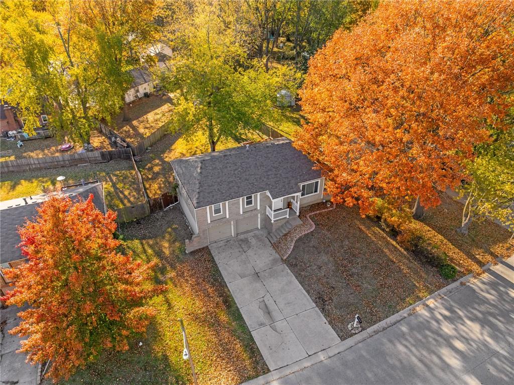 2804 NW Kingsridge Drive