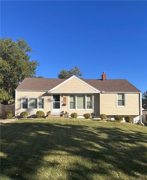 622 NE 43rd Street Kansas City MO 64116