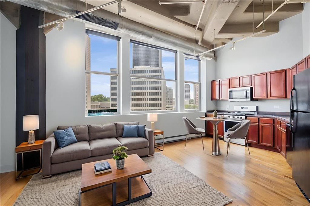 2107 Grand Boulevard 708
