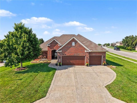 Photo of 10900 Delavan Court, Kansas City, KS 66109 (MLS # 2636627)