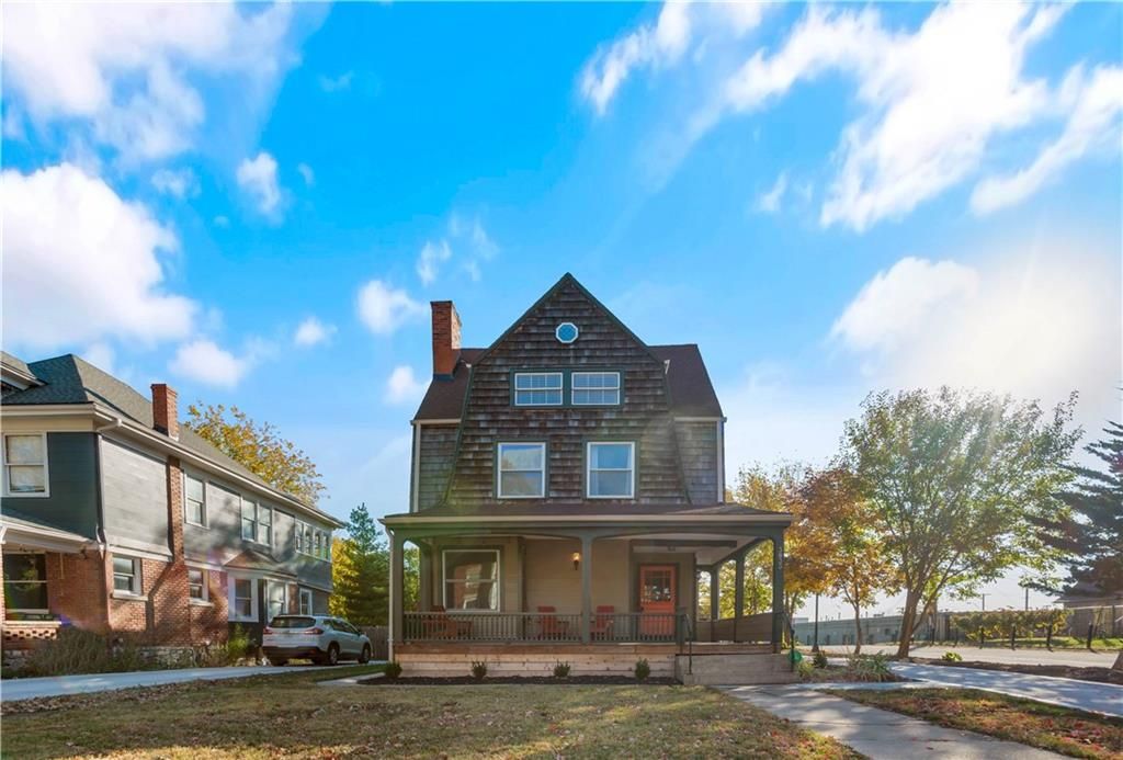 Photo of 3833 Wyandotte Street, Kansas City, MO 64111 (MLS # 2591724)