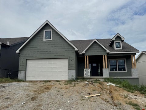 Photo of 2148 Black Walnut Drive, Liberty, MO 64068 (MLS # 2642544)