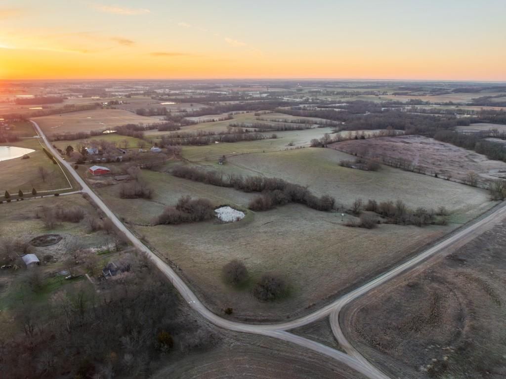 Photo of 46863 East 192nd Street, Richmond, MO 64085 (MLS # 2608042)