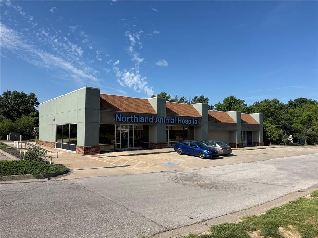8351-8357 NW Barrybrooke Drive