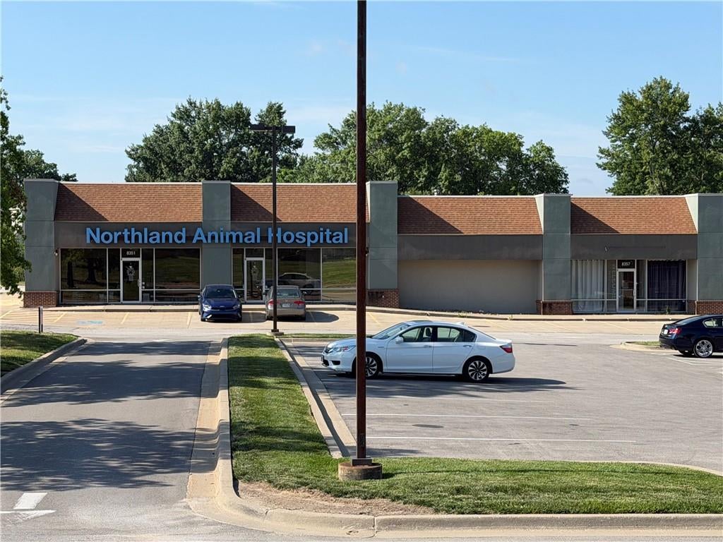 8351-8357 NW Barrybrooke Drive