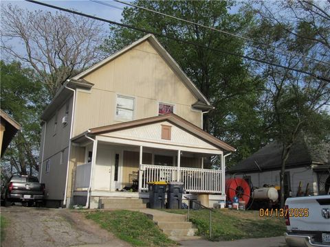 729 Ewing Avenue, Kansas City, MO 64125 - #: 2546425