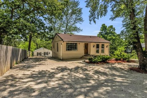 8415 Pershing Road Raytown MO 64138