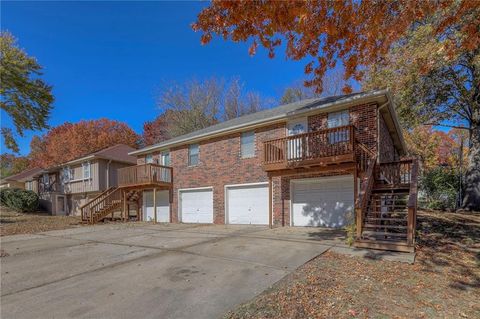 9404-9406 E 83 Street Raytown MO 64138