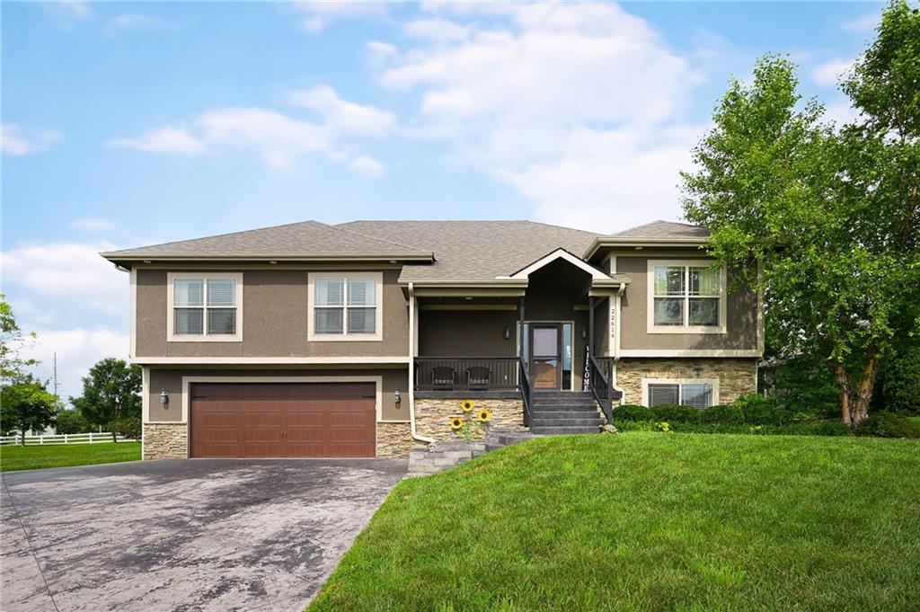 22614 Surrey Lane