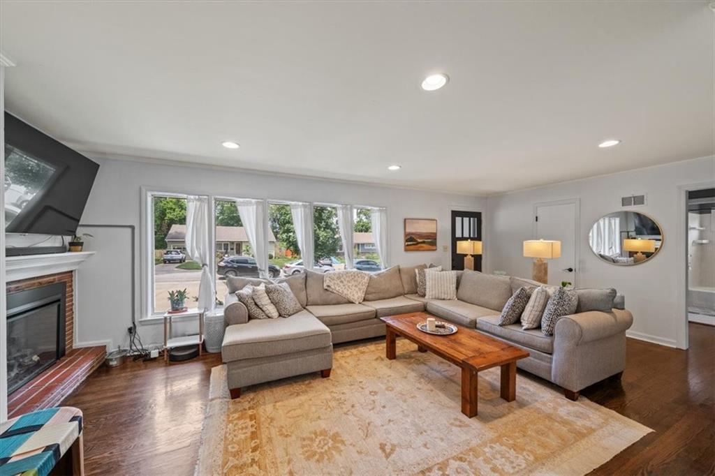 4717 W 76th Street