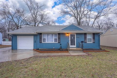 1004 E Cedar Street, Olathe, KS 66061 - MLS#: 2592208