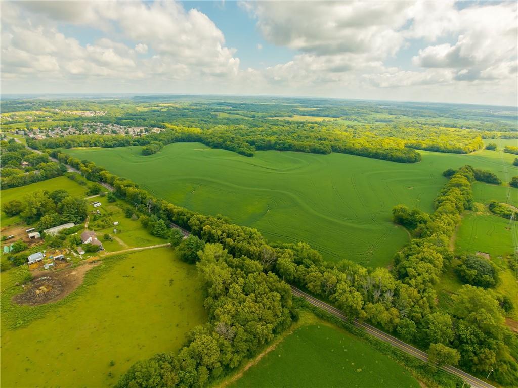 301 & 401 N Jones Road