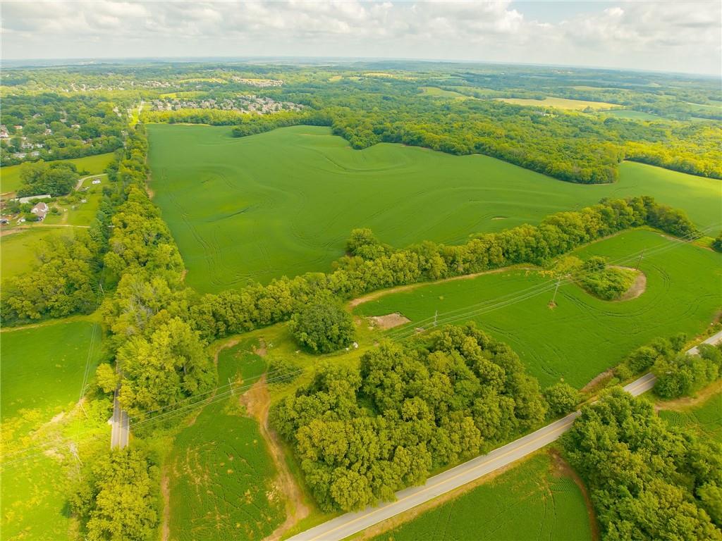 301 & 401 N Jones Road