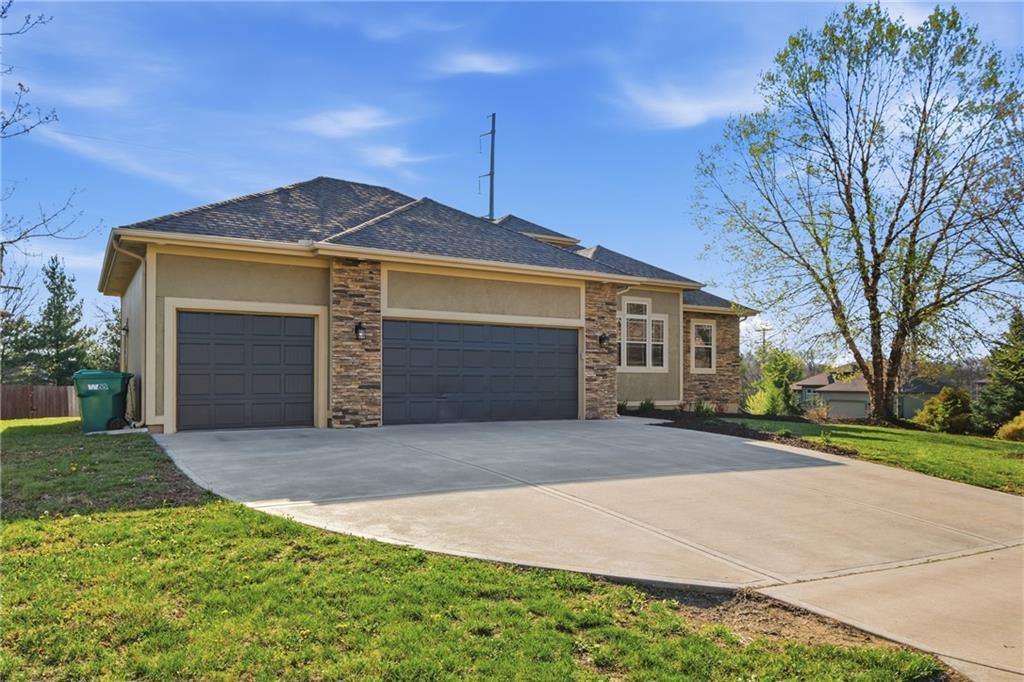 3141 N 123rd Terrace