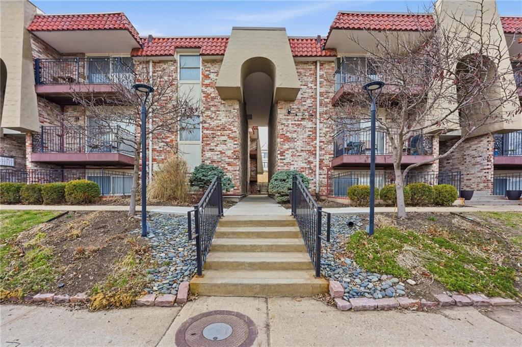 5004 Baltimore Street 204