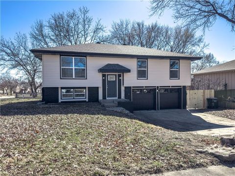 1701 Evergreen Street Leavenworth KS 66048