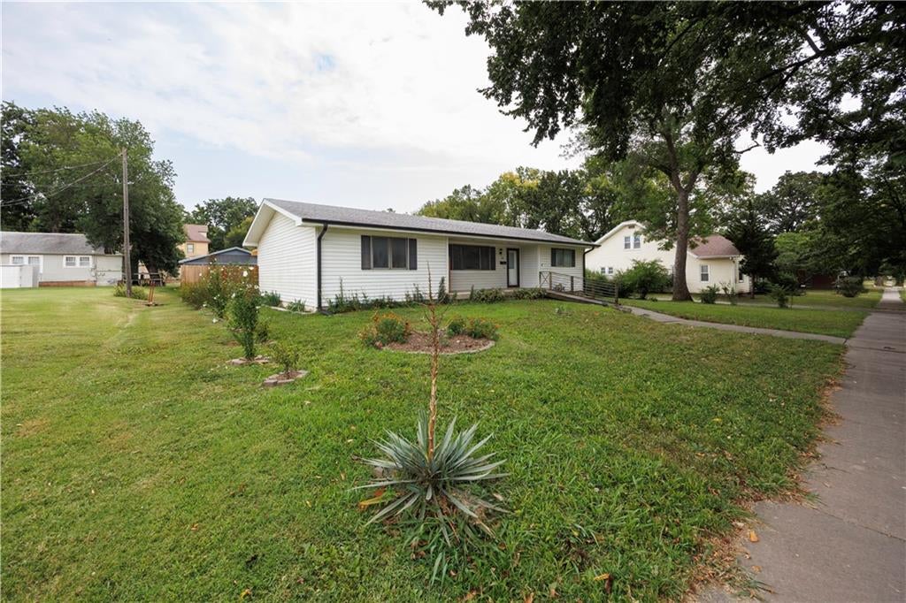324 N 8th Street