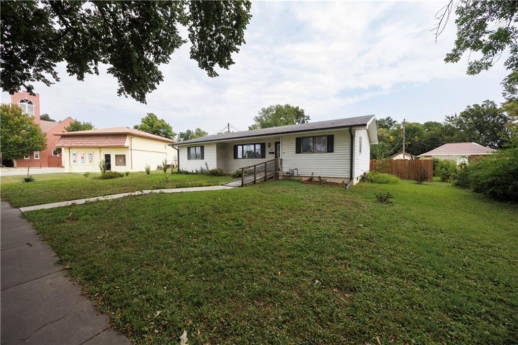 324 N 8th Street