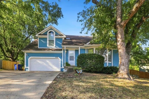 Photo of 17510 W 116th Street, Olathe, KS 66061 (MLS # 2641235)