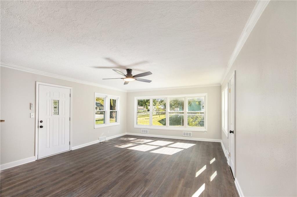 5310 N Indiana Avenue