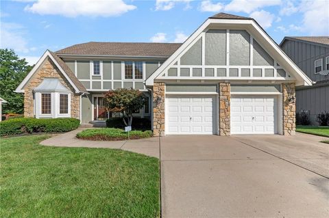 1606 NE 100th Court, Kansas City, MO 64155 - #: 2567973