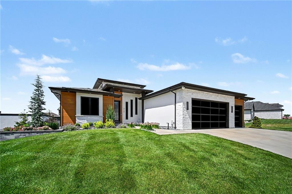 2131 NW Palisades Drive