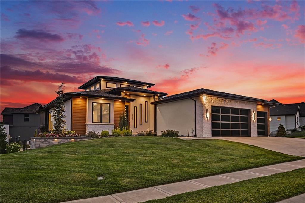 2131 NW Palisades Drive