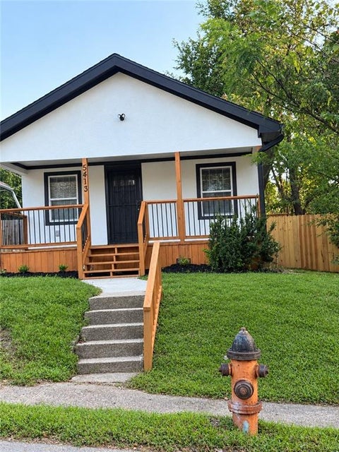 Photo of 5413 E 29 Street, Kansas City, MO 64128 (MLS # 2644555)