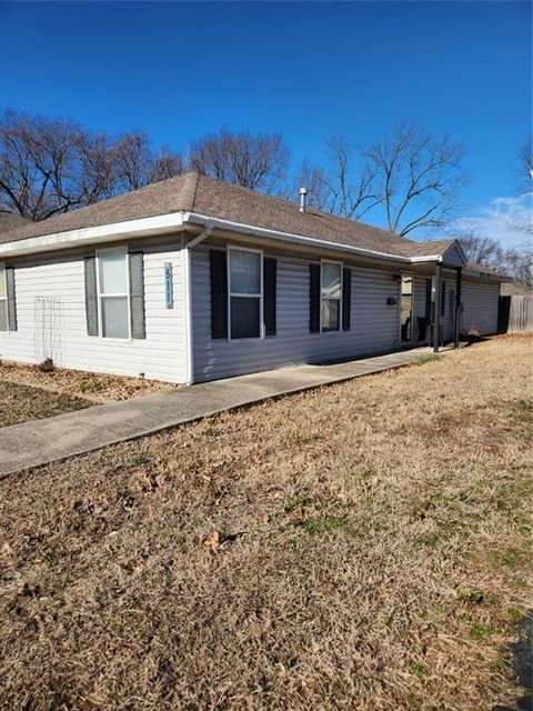 511 E Washington Street, Pittsburg, KS 66762 - MLS#: 2596519