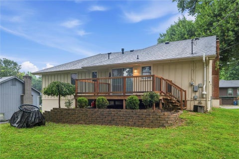Tiny photo for 414 Kingsley Avenue, Liberty, MO 64068 (MLS # 2633343)