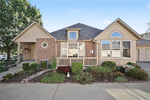 Photo of 15212 S Greenwood #2000 Street, Olathe, KS 66062 (MLS # 2645892)